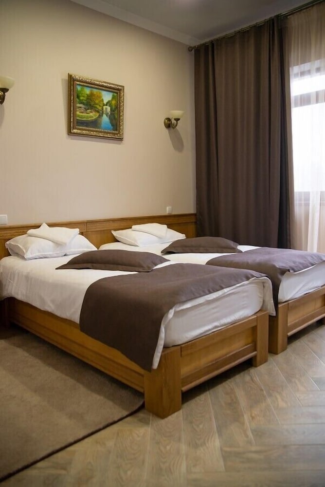 Basic Twin Room