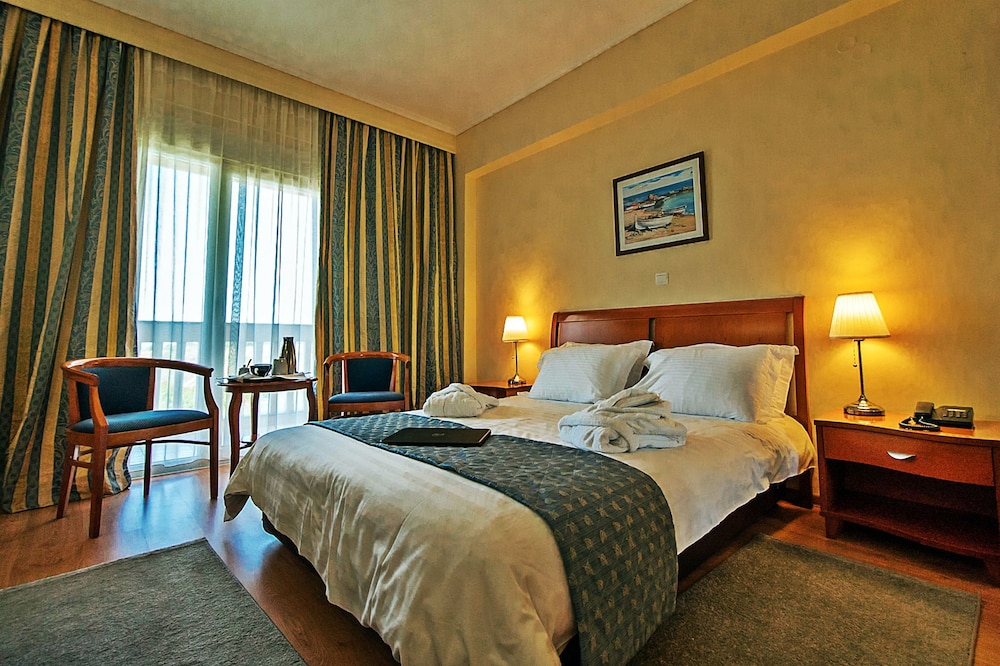 Double or Twin Room - Photo 1