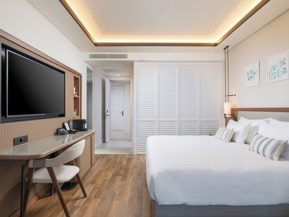 Deluxe Room Sea View (Family Zone)