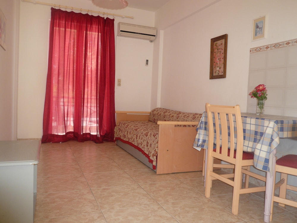 Family Apartment photo 2