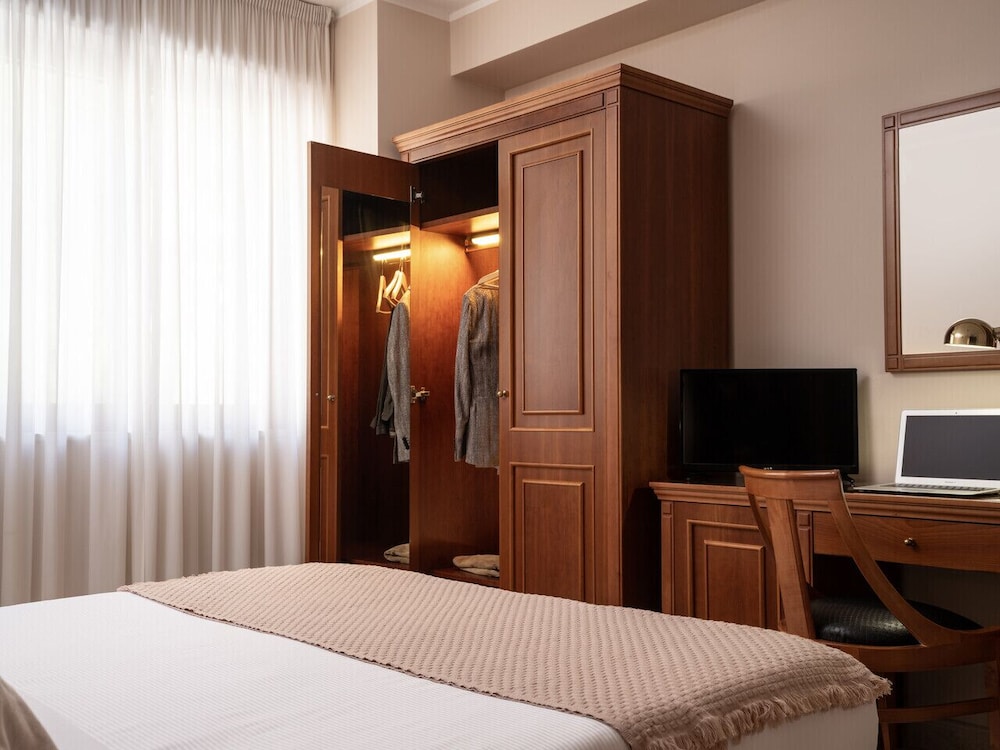 Superior Room, 1 King Bed (Letto Matrimoniale) - Photo 8