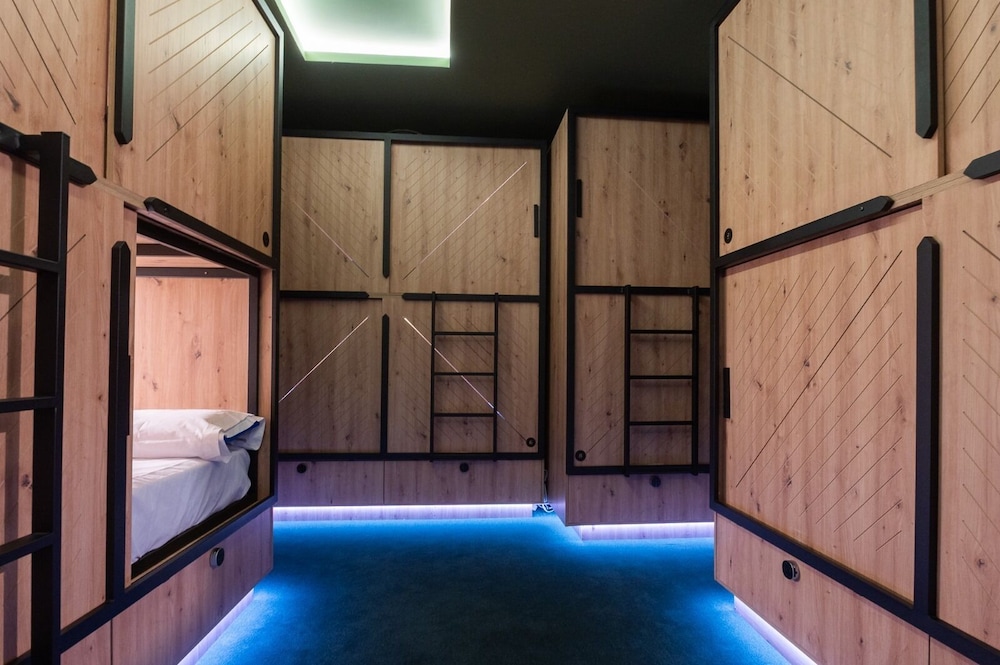 Japanese-style Shared Dormitory, 1 Twin Bed