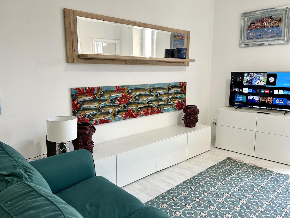 Apartment photo 1