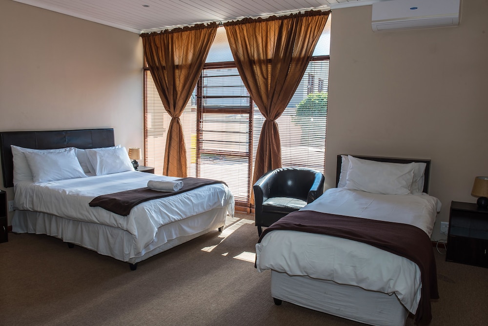 Queen & single bed - Photo 4