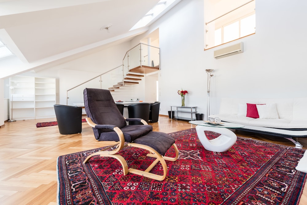 Penthouse, 2 Bedrooms, City View (Opernring 7)
