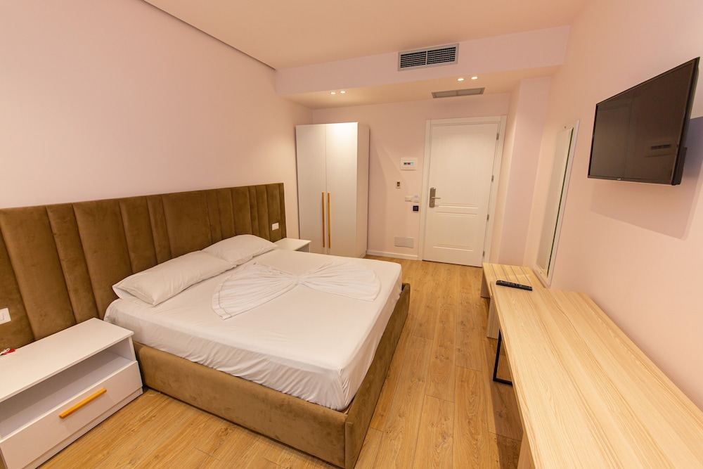 Double or Twin Room photo 2