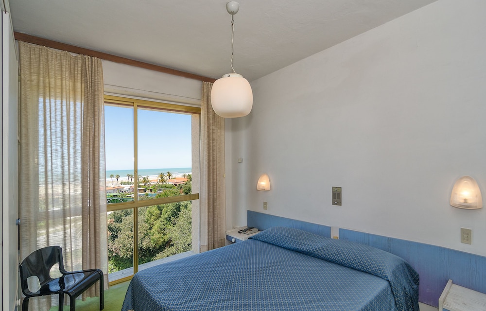 Double Room, 1 Double Bed, Sea View photo 1