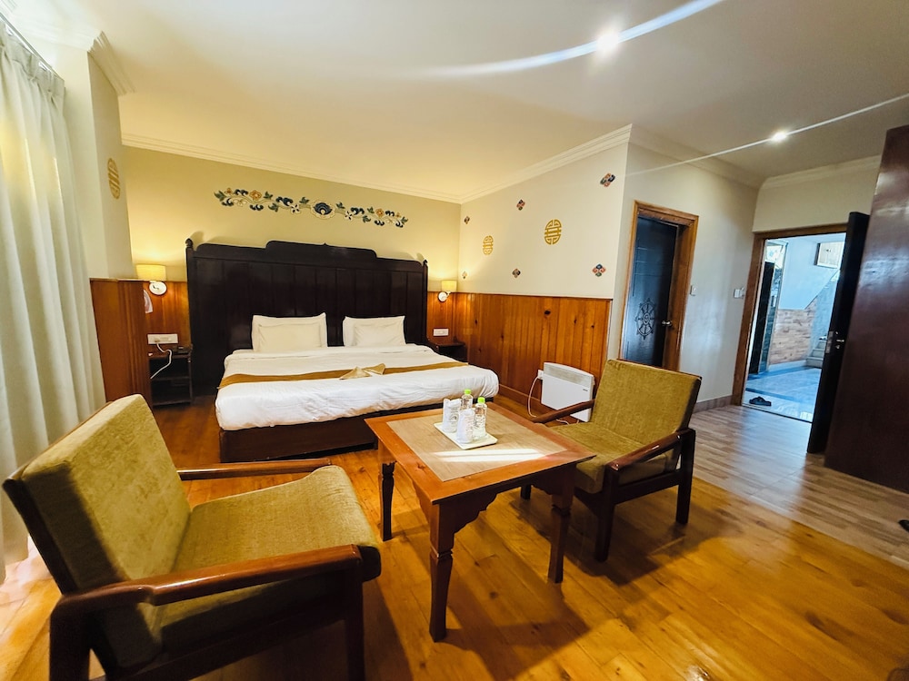 Deluxe Double or Twin Room, Balcony, Mountain View photo 1