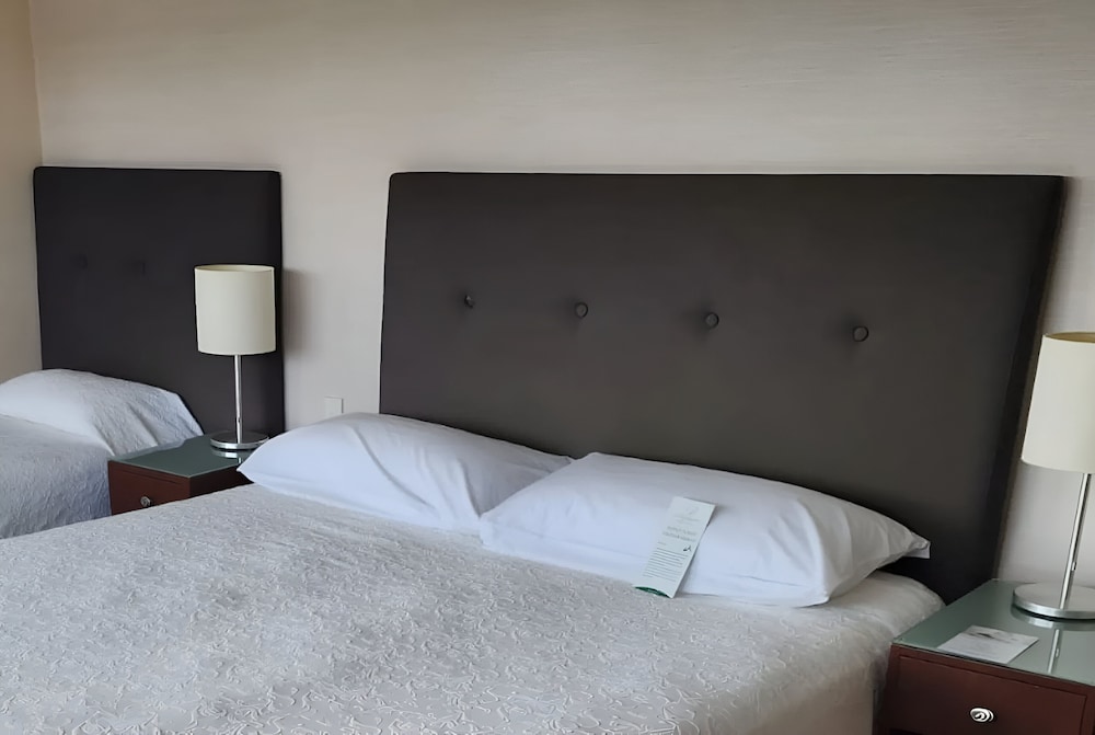 Quadruple Suite