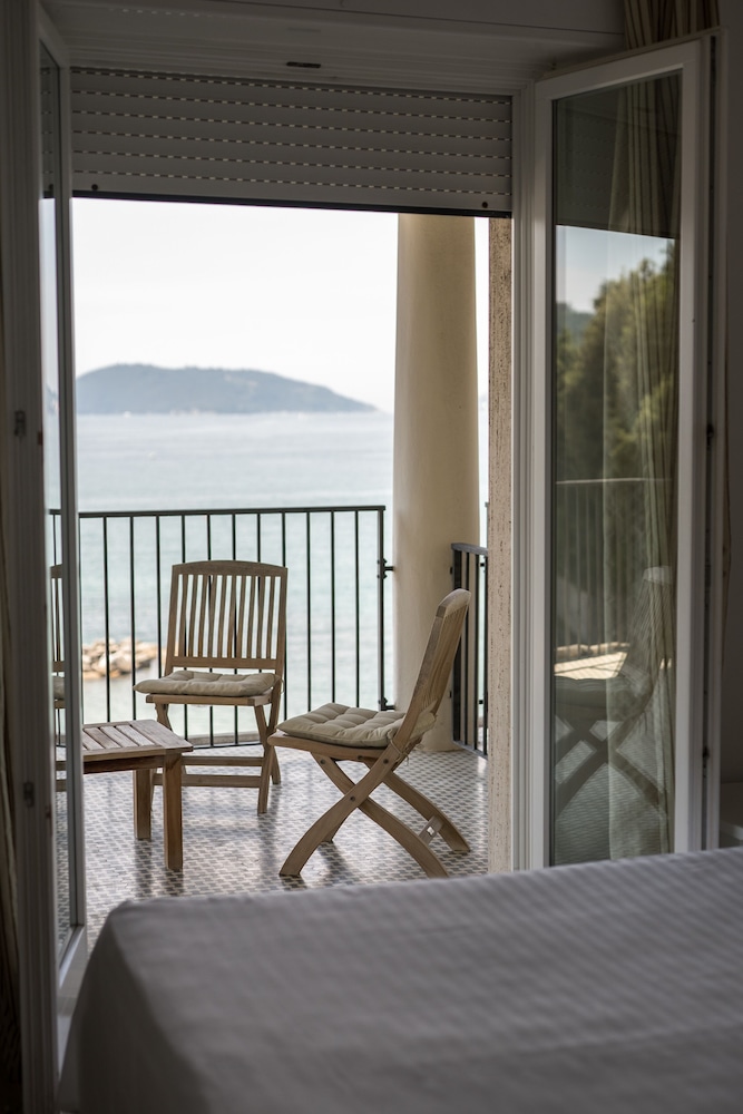 Superior Double Room, Balcony - Photo 6