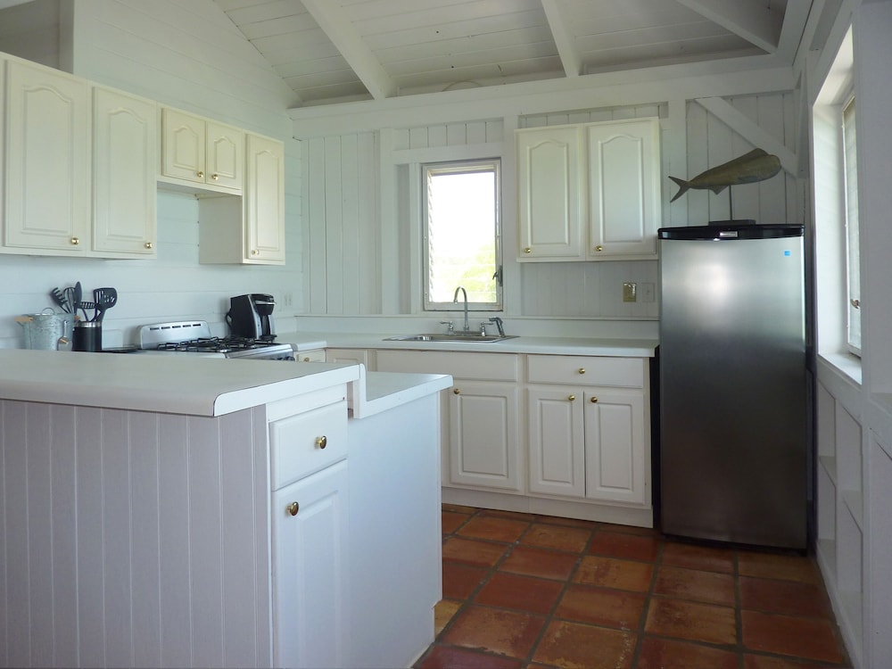 Cottage, 2 Bedrooms, Non Smoking, Oceanfront photo 2