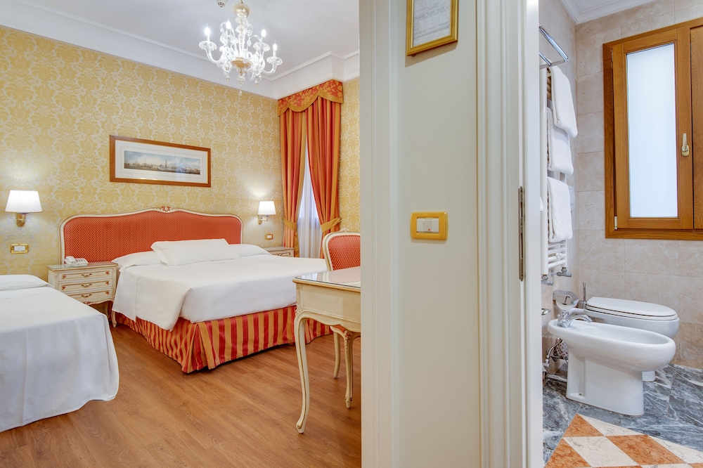 Room photo 1