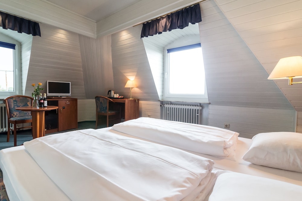 Standard Double Room - Photo 4