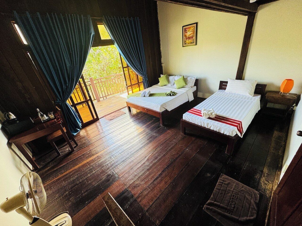 Family Bungalow, Balcony, Hill View