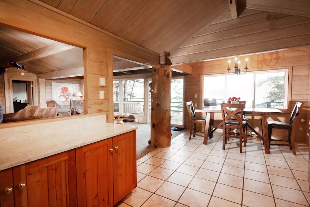 Superior House photo 3