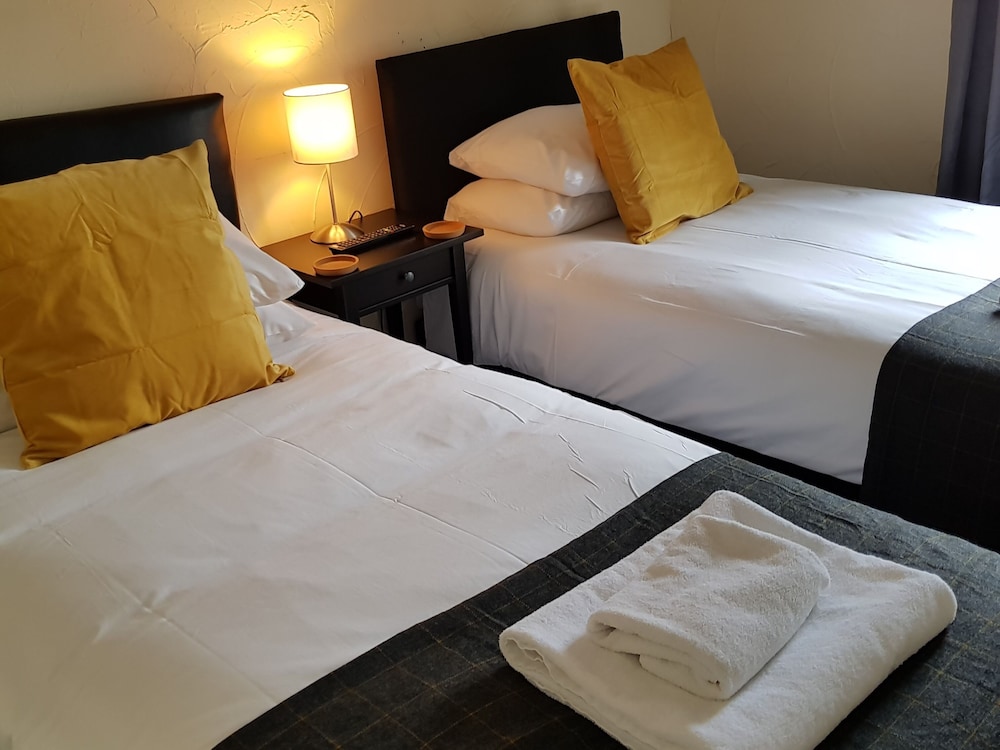 Double Room, Ensuite (or Twin Ensuite) photo 1