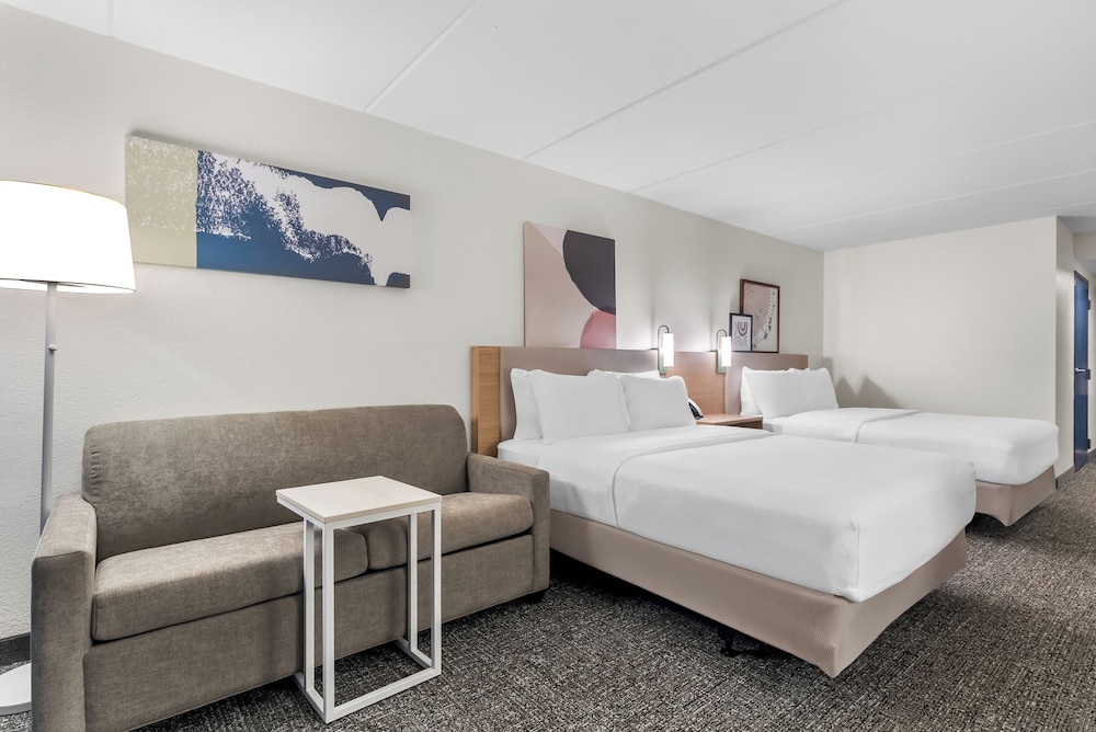 Room, Multiple Beds - Photo 5