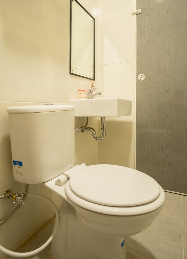 Standard Double Room - Photo 5
