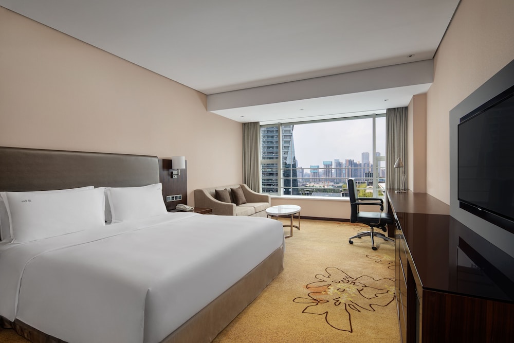 Premium Room, 1 King Bed, Club Lounge Access (Up to 3 Adults) - Photo 1