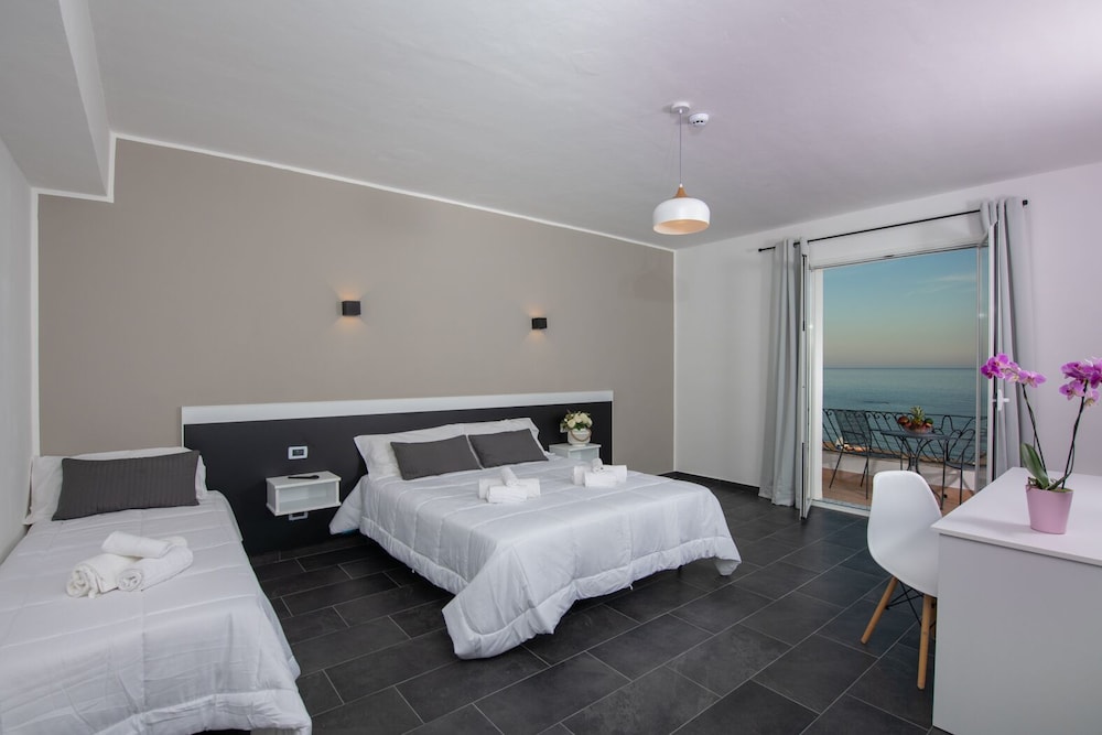 Family Triple Room photo 1