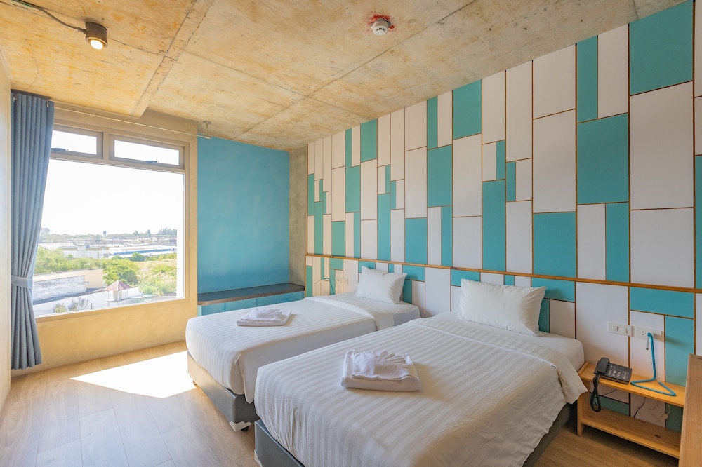 Deluxe Twin Room - Photo 1