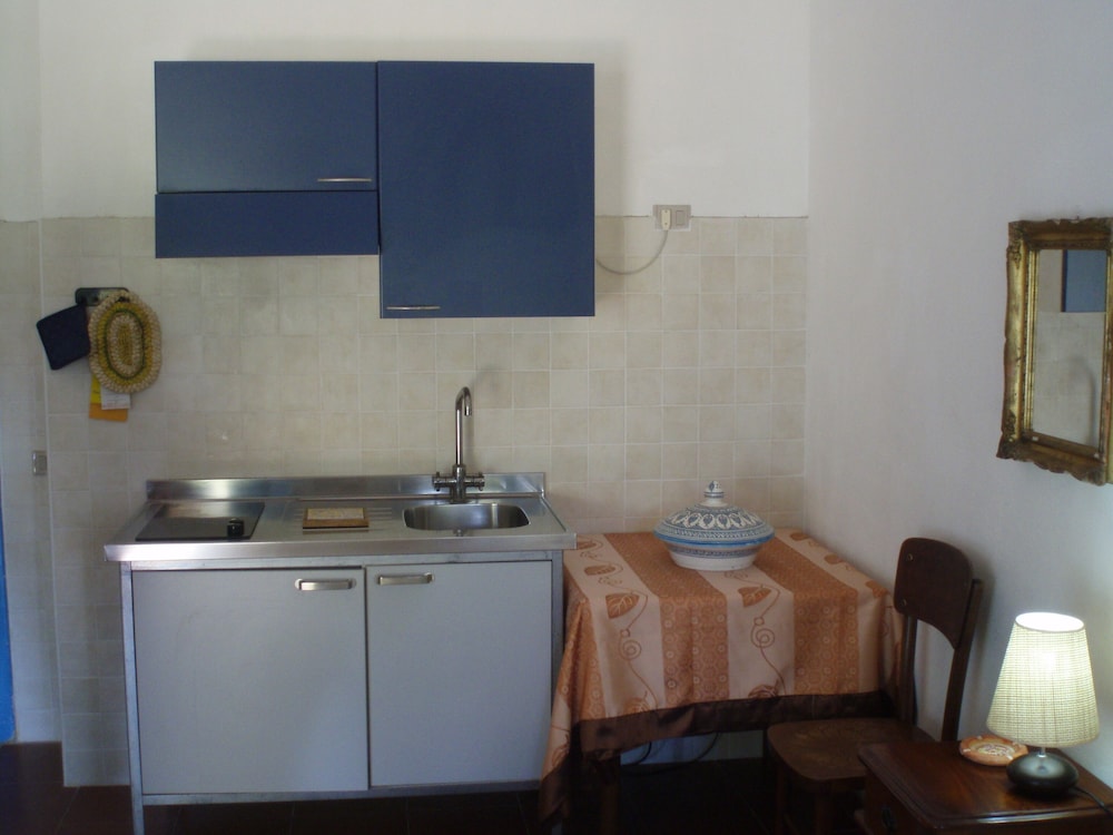 Studio (1) photo 2