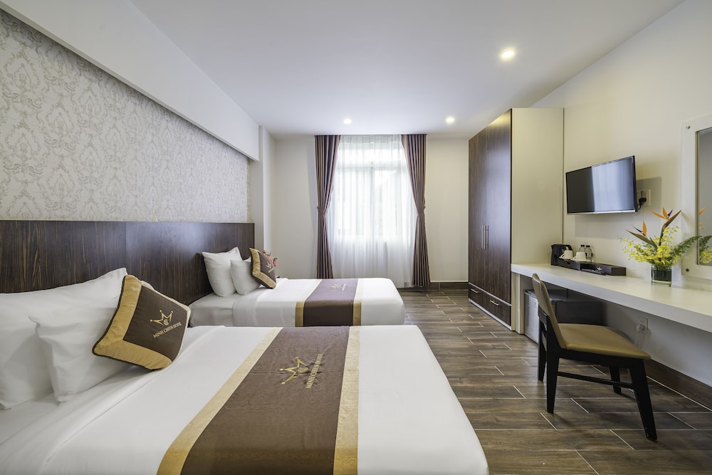 Premium Twin Room - Photo 2