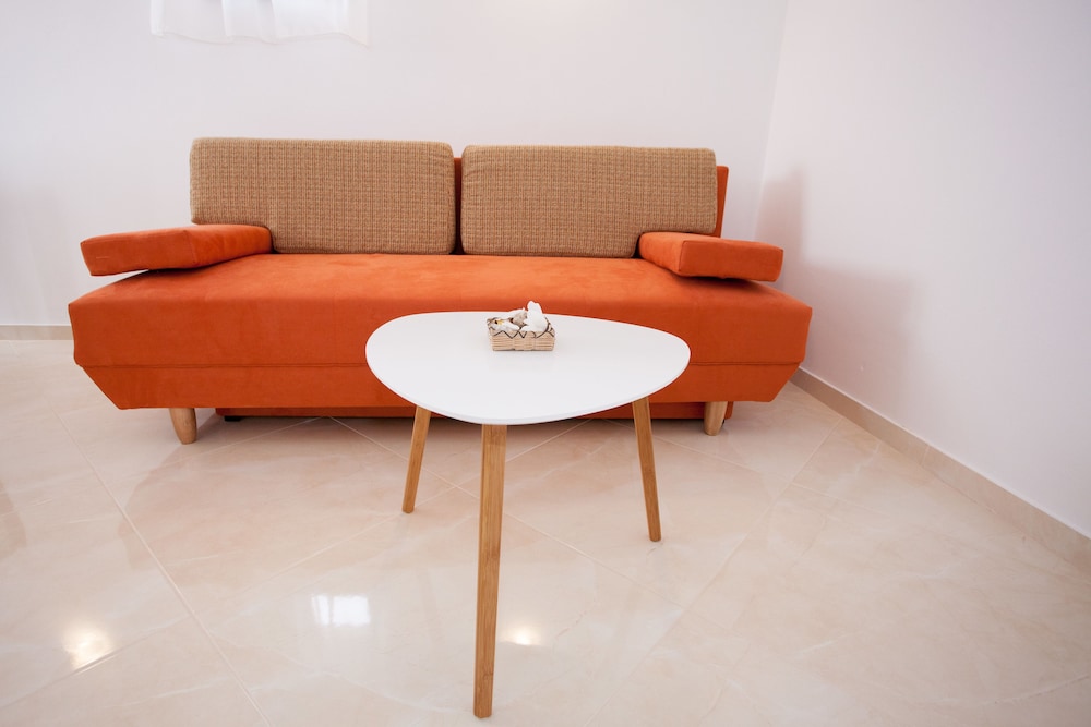 Deluxe Apartment, Balcony, Sea View (Orange) photo 2