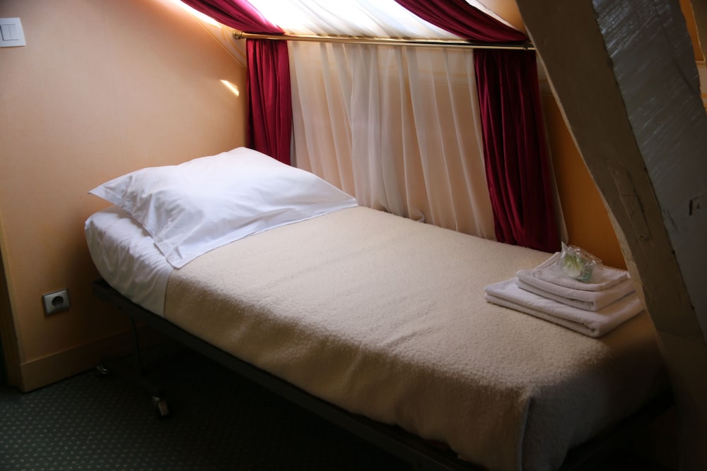 Comfort Triple Room