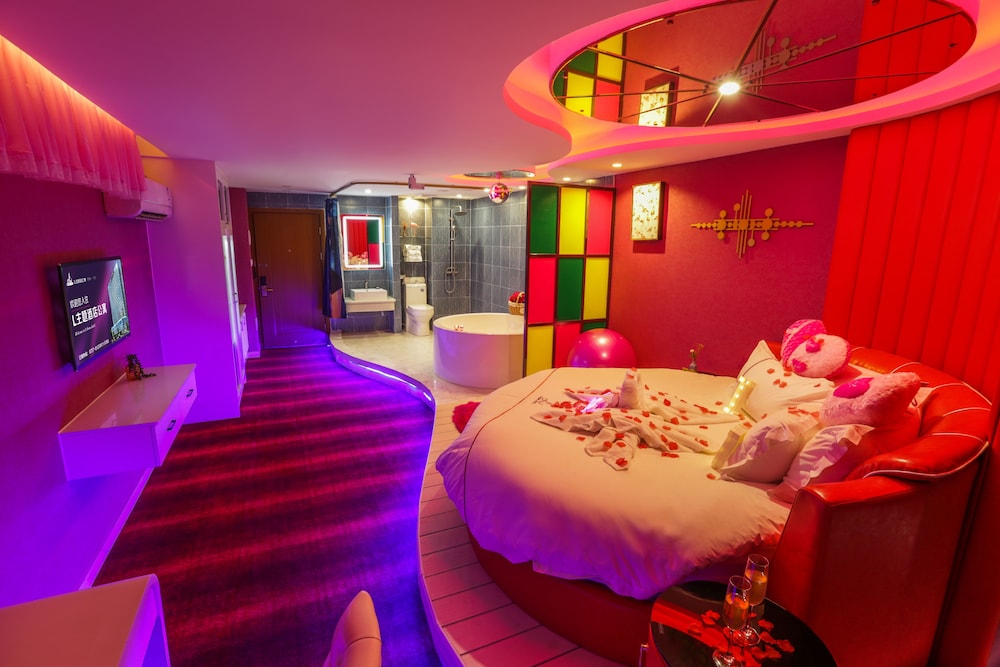 Economy Double Room photo 3
