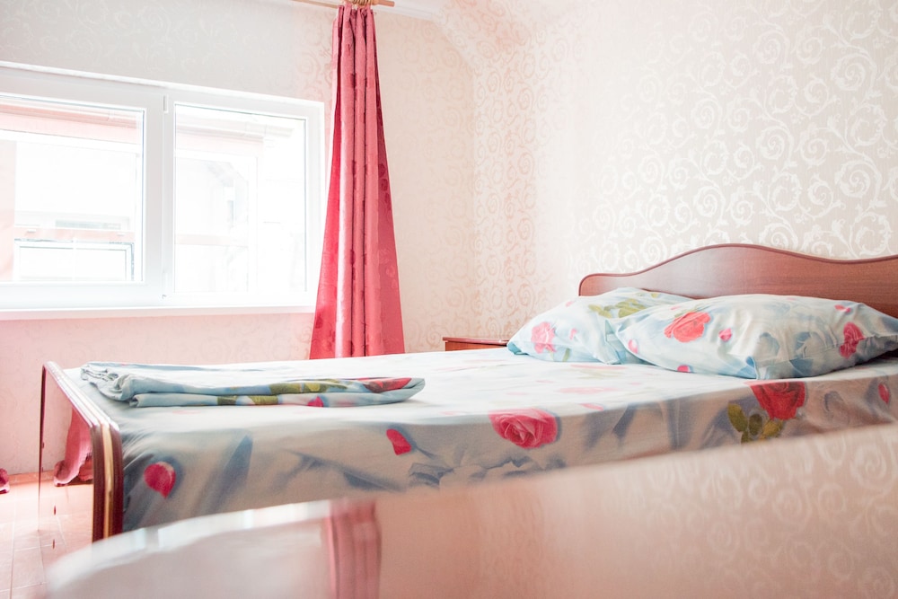 Economy Double Room, Courtyard View photo 2