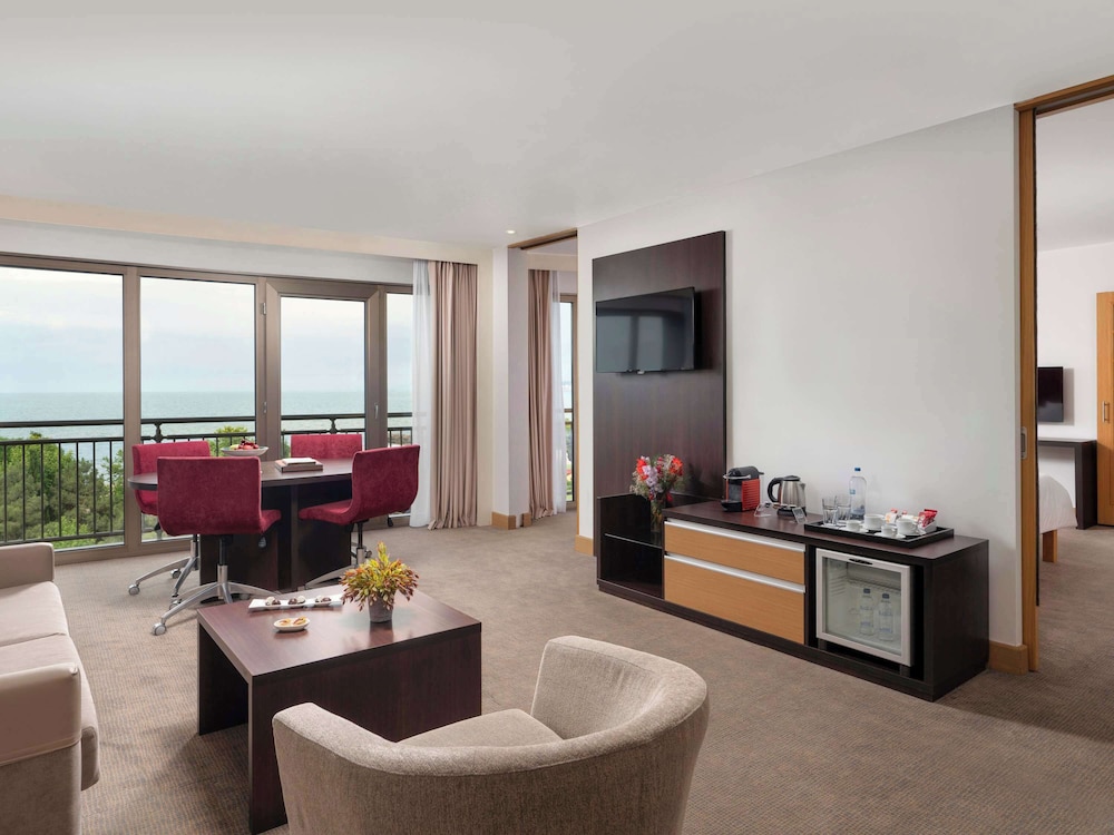 Suite, 1 Double Bed with Sofa bed