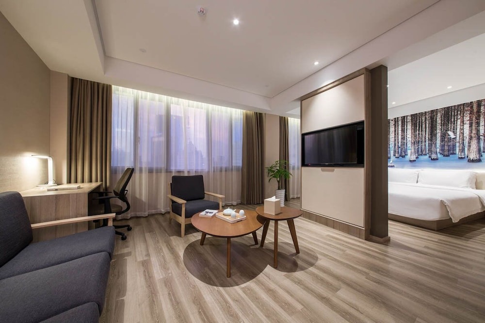 Superior Studio Suite photo 1