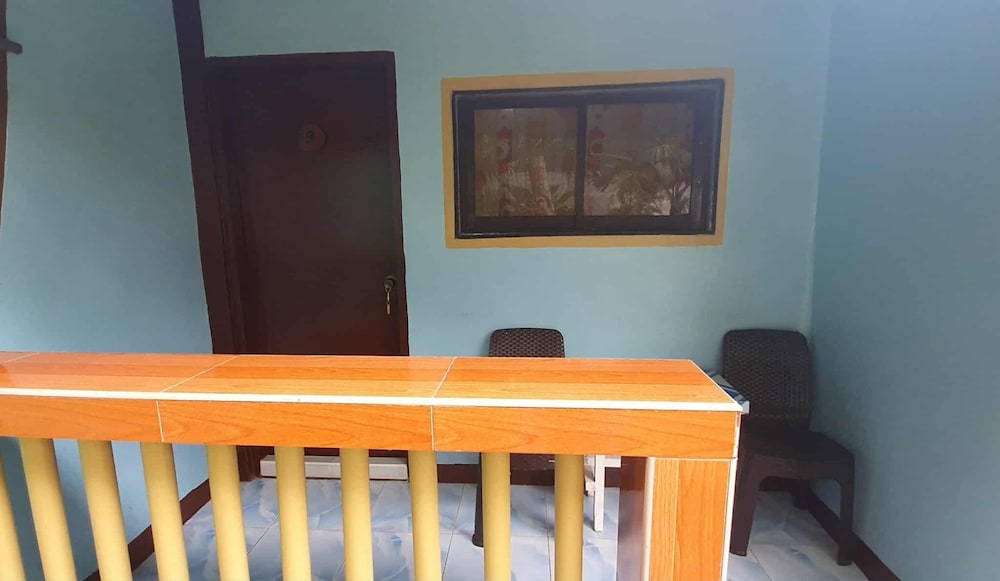 Basic Triple Room photo 3