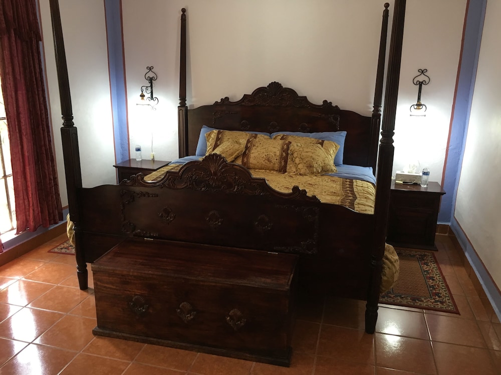 Suite, 1 King Bed (with Spa Bath) photo 1