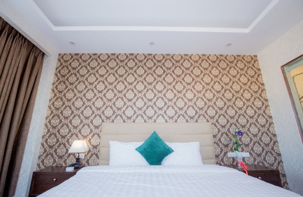 Deluxe Double Room, City View photo 3