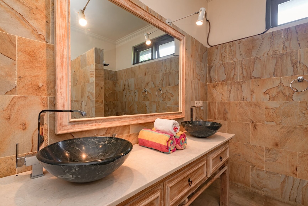 Family Villa, 4 Bedrooms, Private Pool, Beach View photo 2