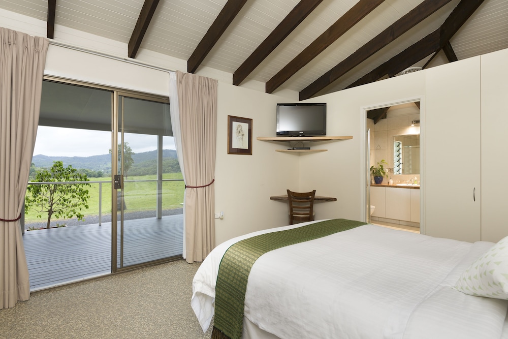 Standard Room, 1 Bedroom, Non Smoking, Balcony (Mt Warning View - B&B) photo 1