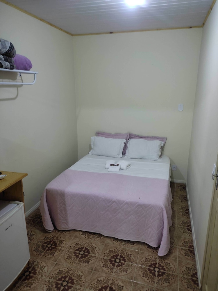 Double or Twin Room, 1 Queen Bed photo 1