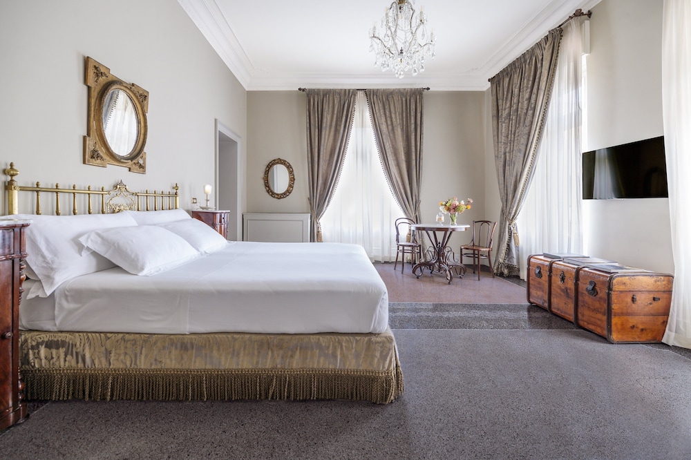 Premium Room, Balcony, Corner