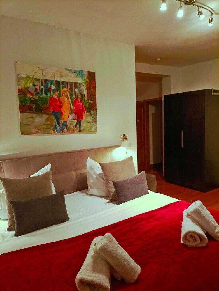 Deluxe Double Room, Private Bathroom, City View (DZ groß) photo 1