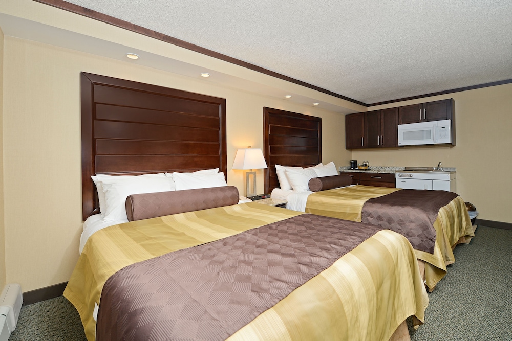 Efficiency, Standard Room, 2 Queen Beds, Kitchenette photo 1