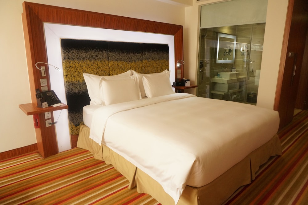 Superior Room, 1 King Bed - Photo 1