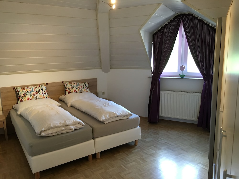 Condo, 3 Bedrooms, City View photo 2