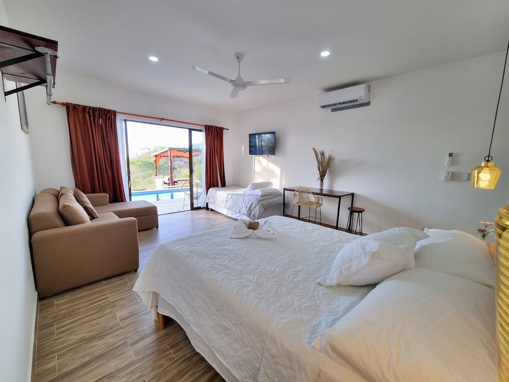 Luxury House, Ocean View photo 3