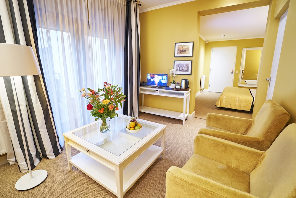 Junior Suite - Photo 1