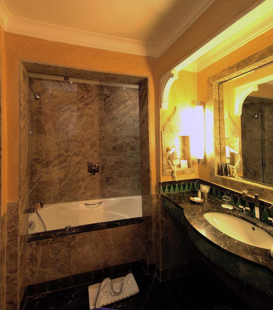 Family Suite (TRIPLE) - Photo 7