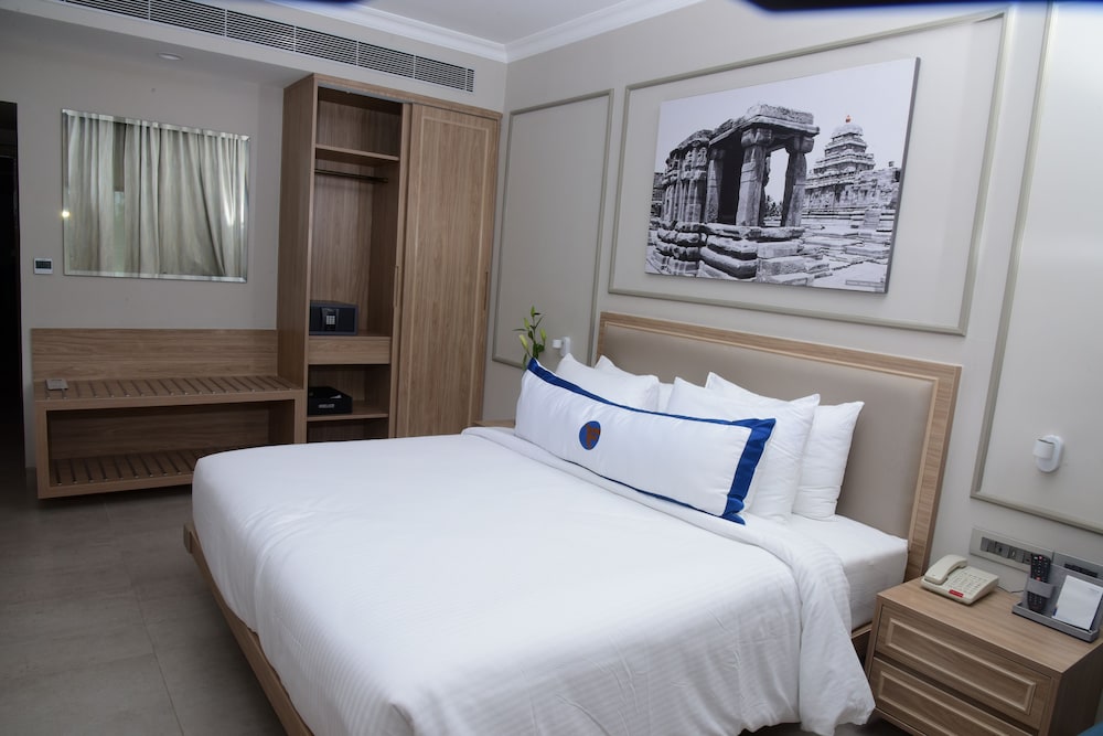 Deluxe Room (Deluxe King) photo 3