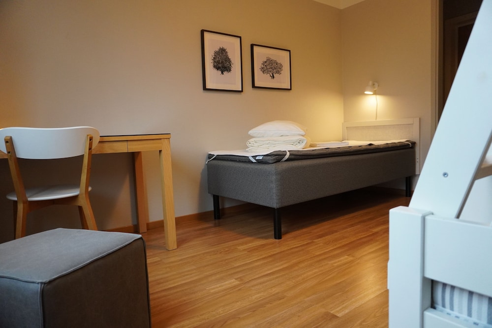 Standard Triple Room, Annex Building (Guests make their own beds) photo 2