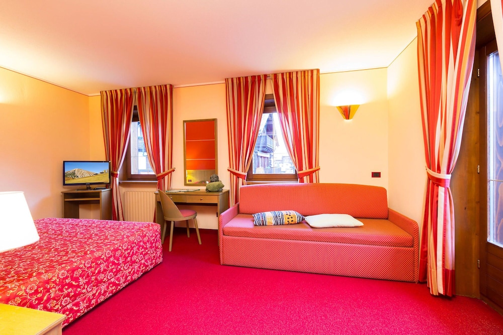 Superior Triple Room photo 2